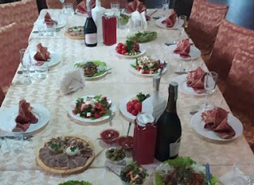 ukraine/donets-ridge/restaurant/neolit