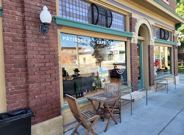 kansas/lawrence/restaurant/cellar-door