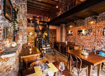 italy/milan/navigli/restaurant/vetusta-insigna