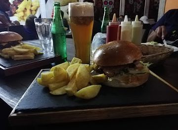 ecuador/puerto-ayora/restaurant/la-paz