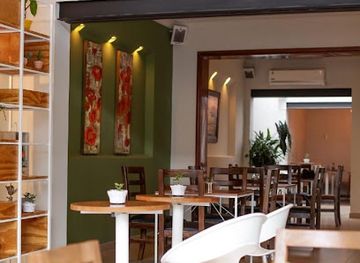 paraguay/asuncion/las-mercedes/restaurant/rainbowl-slow-food