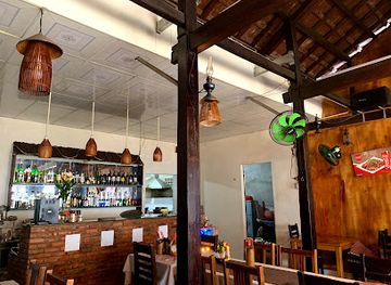 vietnam/hoi-an-ancient-town/restaurant/cao-cao-grasshopper