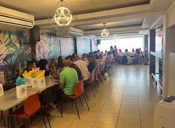 puerto-rico/caguas-region/restaurant/tropicaleo-restaurant-wine-bar