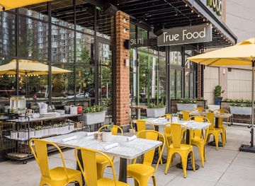 virginia/arlington/restaurant/true-food-kitchen