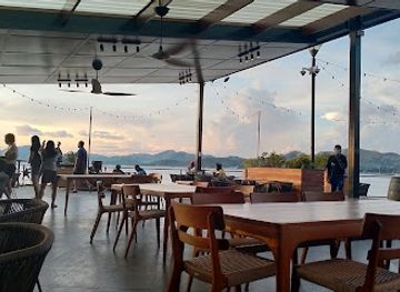 Alibi Bar & Grill