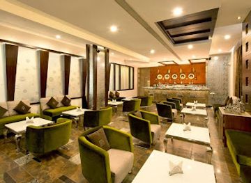 india/bhubaneswar/restaurant/xenia-hotel-sandy-s-tower
