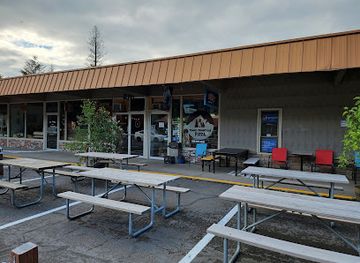 oregon/mount-hood-national-forest/restaurant/mogul-mountain-pizza