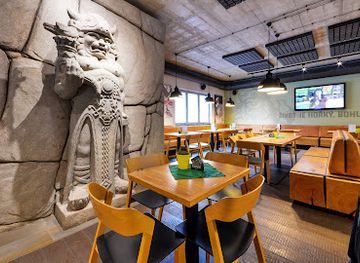 czechia/beskids/restaurant/radegastovna-pod-padakem