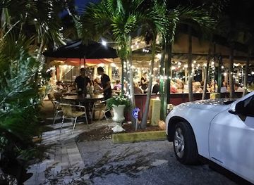 florida/clearwater/restaurant/cristino-s-coal-oven-pizza