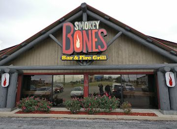 illinois/springfield/restaurant/smokey-bones-springfield