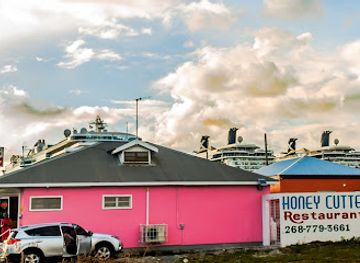 antigua-and-barbuda/st-john-s/restaurant/honey-cutter-restaurant