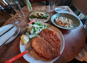 new-york/hudson/restaurant/feast-floret