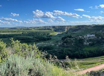 north-dakota/little-missouri-national-grassland/restaurant/pitchfork-steak-fondue
