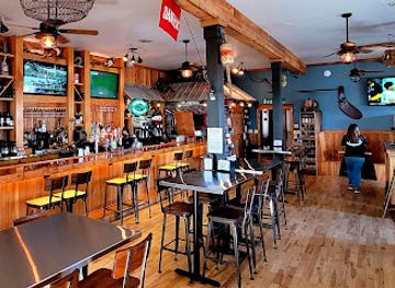 delaware/lewes/restaurant/bushels-sports-bar-grille
