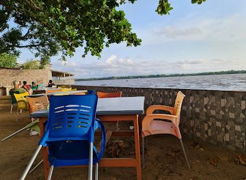 cameroon/campo-ma-an-national-park/restaurant/le-paquebot-douala