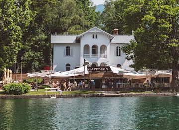 slovenia/lake-bled/restaurant/vila-preseren