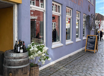 denmark/mols-bjerge/restaurant/manzana-tapas-bar