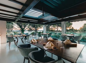 slovenia/piran/restaurant/cob