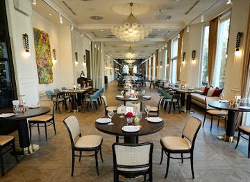 ukraine/ivano-frankivsk/restaurant/omnivore-sky-bar