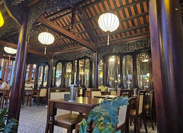 vietnam/hue/restaurant/madam-thu-2