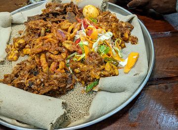 ethiopia/lake-tana/restaurant/misrak-restaurant