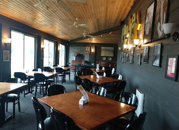 michigan/saugatuck/restaurant/alley-s-pizza-at-lakeview-lanes