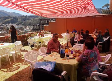 bolivia/gran-chaco/restaurant/recreo-familiar-los-jardines