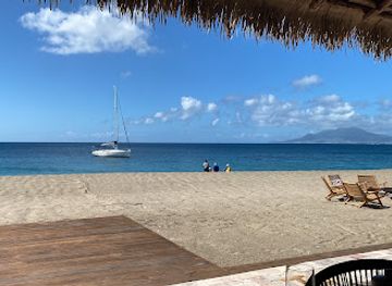 saint-kitts-and-nevis/saint-thomas-lowland-parish/restaurant/paradise-beach-restaurant-and-bar