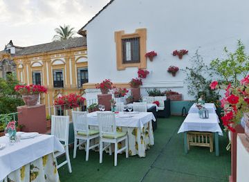 spain/cordoba/la-juderia/restaurant/taberna-el-no10