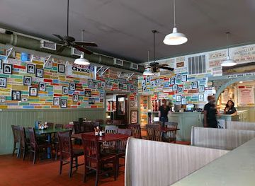 alabama/mobile/dauphin-street/restaurant/wintzell-s-oyster-house