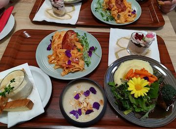 hungary/debrecen/restaurant/cseko-cafe