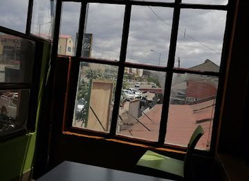 kenya/naivasha/restaurant/comfort-bar