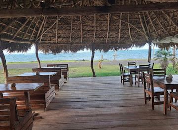 nicaragua/corn-islands/restaurant/sea-breeze