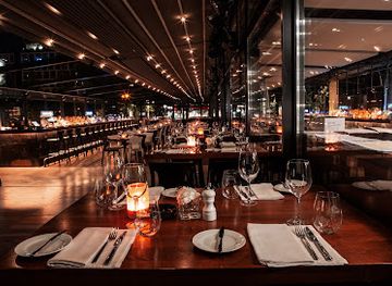 poland/warsaw/restaurant/stixx-bar-grill