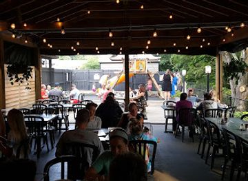 west-virginia/spruce-knob/restaurant/pies-pints-fayetteville-wv