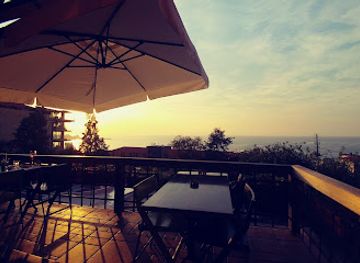 lebanon/jounieh/restaurant/shtrumpf-salad-bar-and-grill