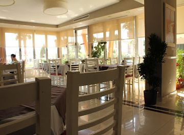 albania/durres-coast/restaurant/mema-house