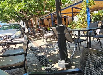 greece/peloponnese/restaurant/the-castle