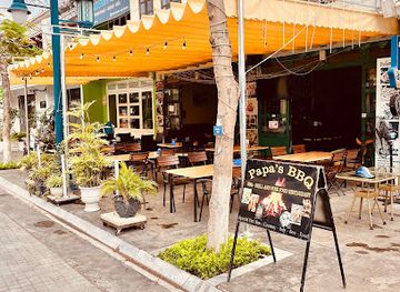 vietnam/ha-long/bai-chay/restaurant/papa-s-bbq-restaurant