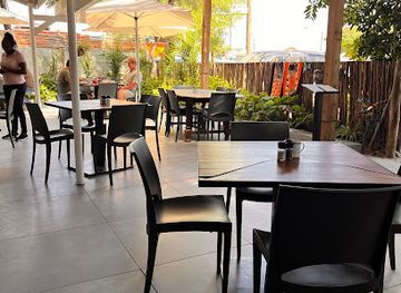 botswana/maun/restaurant/the-duck-cafe