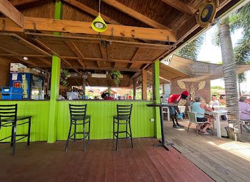 saint-kitts-and-nevis/saint-john-figtree-parish/restaurant/lime-beach-bar
