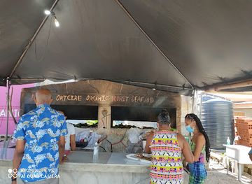 trinidad-and-tobago/aripo-caves/restaurant/ducky-s-ortoire-organic-roast-seafood