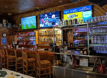 michigan/sleeping-bear-dunes-national-lakeshore/restaurant/hofbrau-steak-house-american-grille