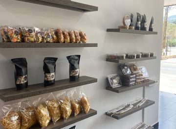 lebanon/batroun/restaurant/min-tabkhetna