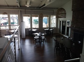 massachusetts/new-bedford/restaurant/merrill-s-on-the-waterfront