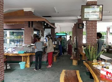 myanmar-burma/mon-state/restaurant/ivy-tea-food-centre