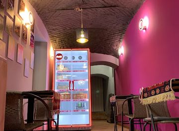 croatia/zagreb/tkalciceva-street/restaurant/aladdin-cave-arabic-restaurant