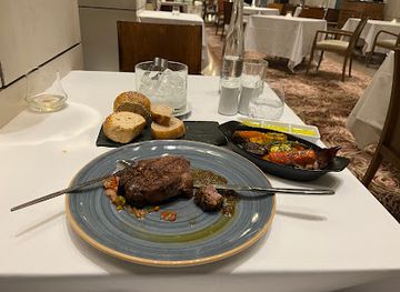 argentina/atlantic-patagonia/restaurant/bistro-m