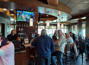 new-york/saratoga-springs/restaurant/the-diamond-club-restaurant-at-embassy-suites