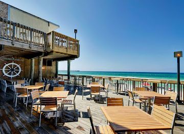 florida/panama-city-beach/restaurant/harpoon-harry-s-beachfront-restaurant